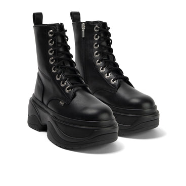 Front ¾ right of Adult Unisex Kade Boot Leather Black