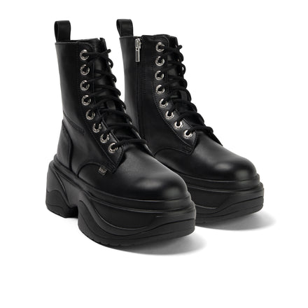 Front ¾ right of Adult Unisex Kade Boot Leather Black