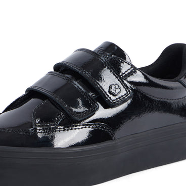 Detail view (close-up) of Junior Girls Tovni Stack Lo Vel Patent Leather Black