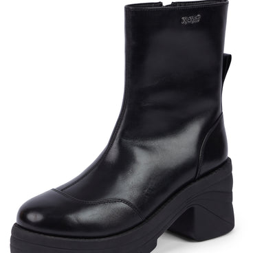 Detail view (close-up) of Adult Women Edie Boot Leather Black