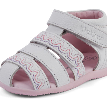 Detail view (close-up) of Baby Wriggle Wave Sandals Leather White